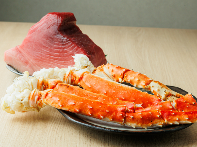A5 wagyu, bluefin tuna and crab luxury set